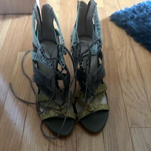 Banana Republic Green and Gray Lace-Up Sandals